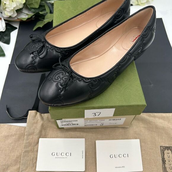 SOLD!!     Women’s Gucci GG, quilted leather ballet flats, size 39 made in Italy - Picture 8 of 8